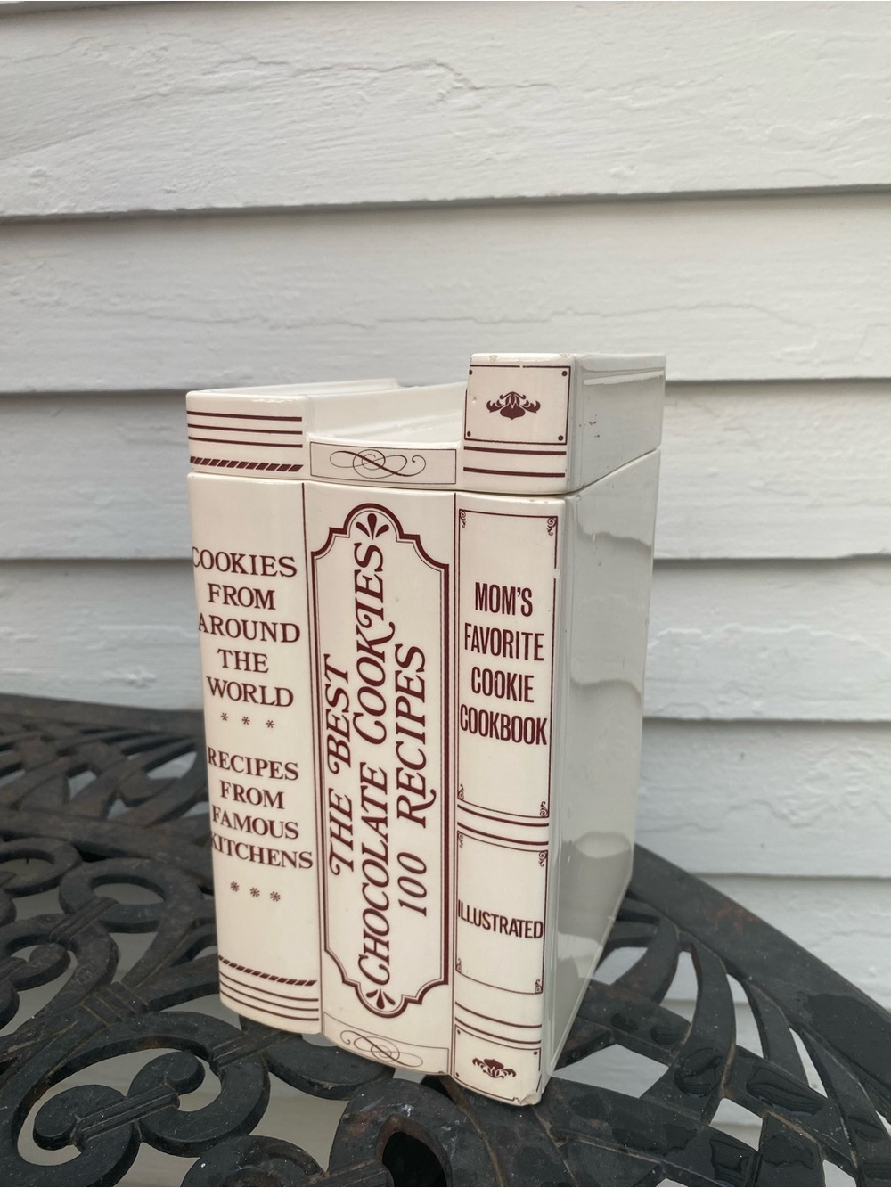 Very Rare Shafford Original 1979 Vintage Books Ceramic Cookie Jar